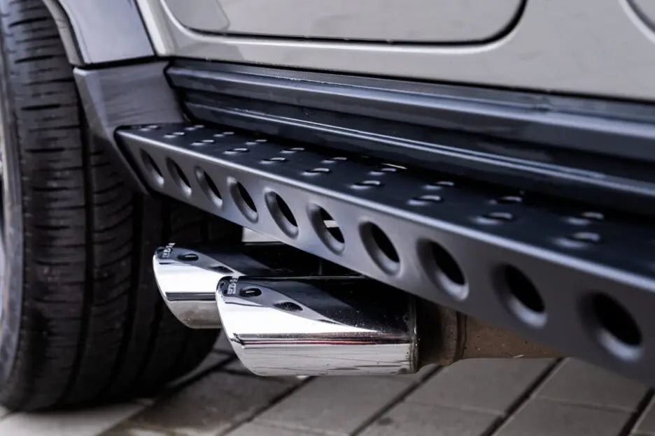 LETECH Off-Road Running Boards designed to provide superior rocker panel protection and enhanced off-road style for Mercedes-Benz G-Class (W463A/W465).