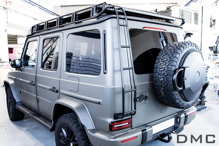 Low-profile DMC roof plate on G550 - 55kg lightweight design maintains vehicle dynamics