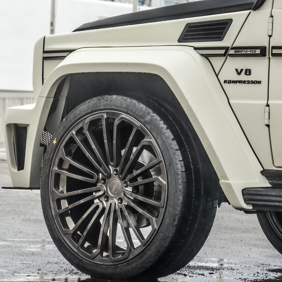 DMC ZEUS Carbon Wide Body Fenders installed on black AMG G63 W463